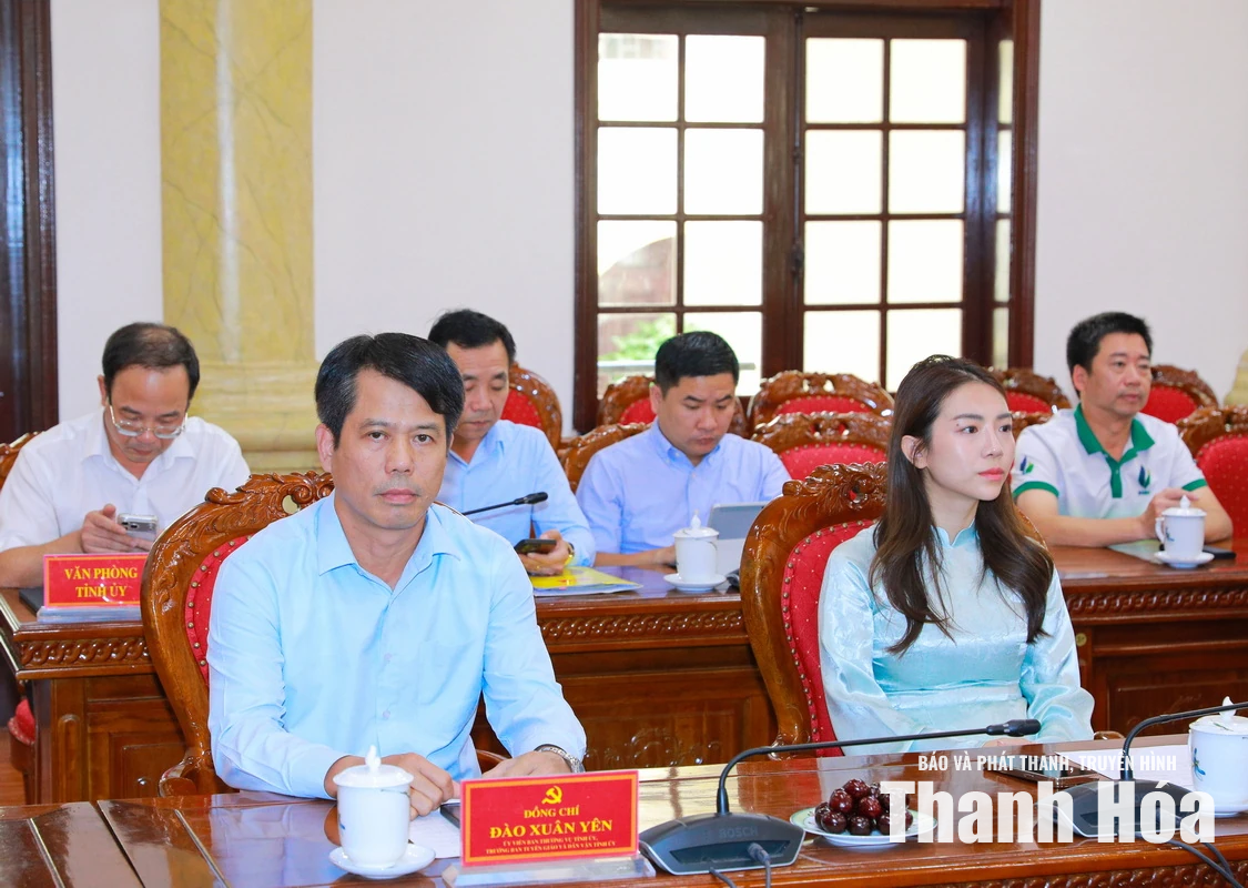 Bí thư Tỉnh ủy Lê Đức Thái gặp mặt, biểu dương học sinh đoạt giải Olympic quốc tế và khu vực năm 2026