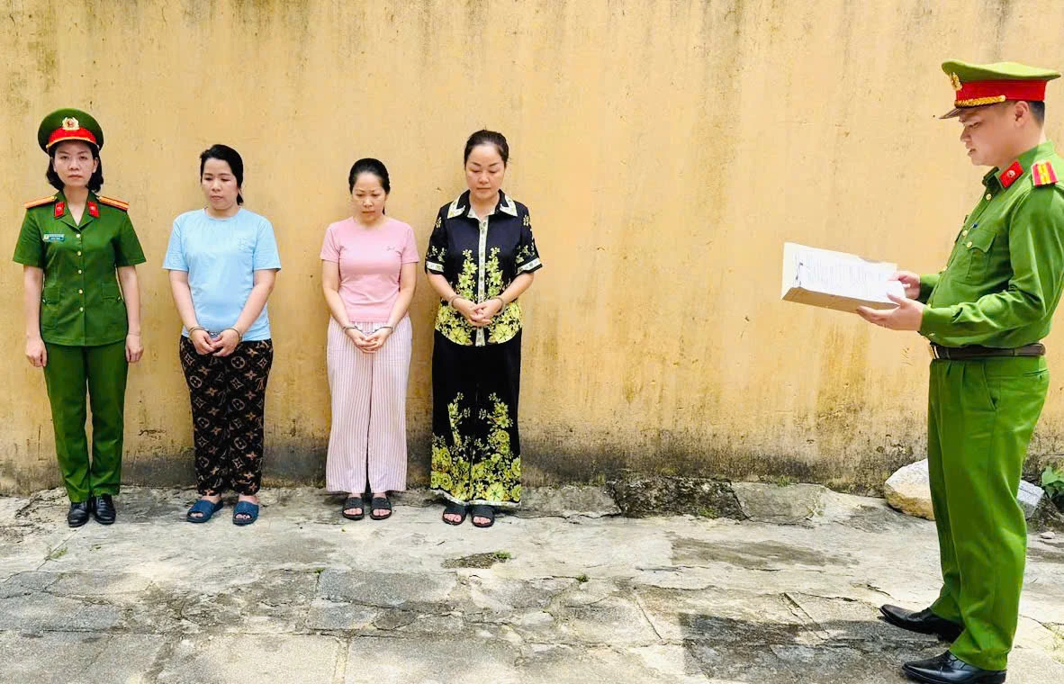 Mở rộng điều tra đường dây buôn lậu kim cương xuyên quốc gia, khởi tố nhiều chủ tiệm vàng lớn 