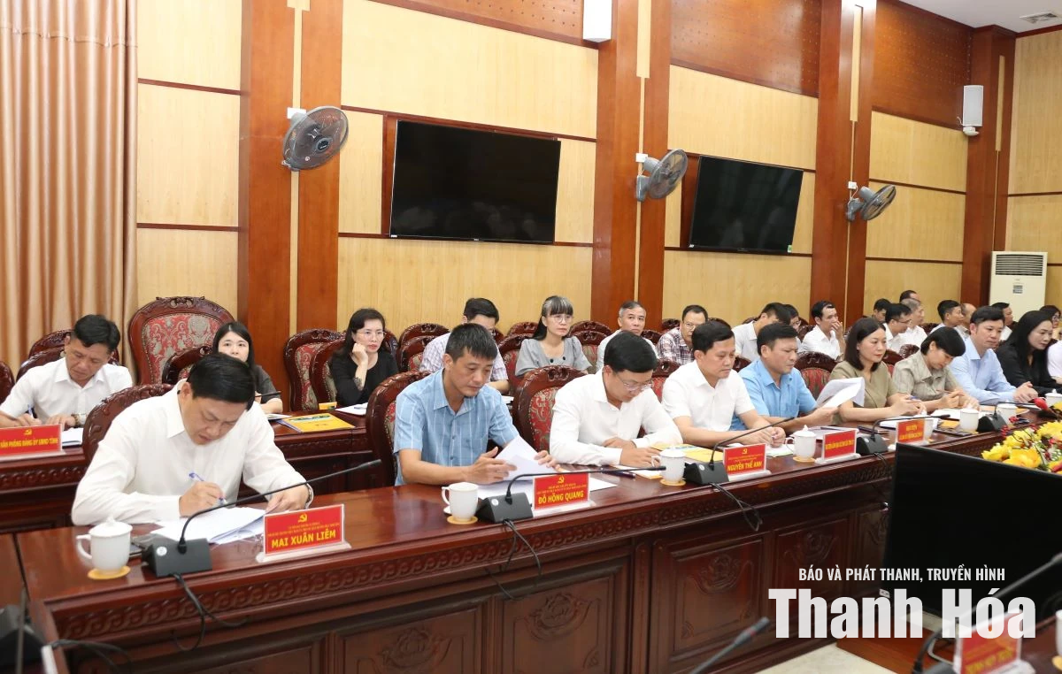Tập trung lãnh đạo, chỉ đạo thực hiện hiệu quả các mục tiêu, nhiệm vụ chính trị được giao