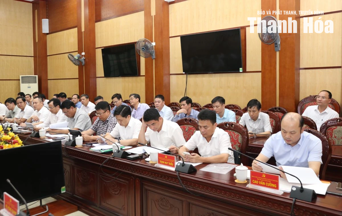 Tập trung lãnh đạo, chỉ đạo thực hiện hiệu quả các mục tiêu, nhiệm vụ chính trị được giao