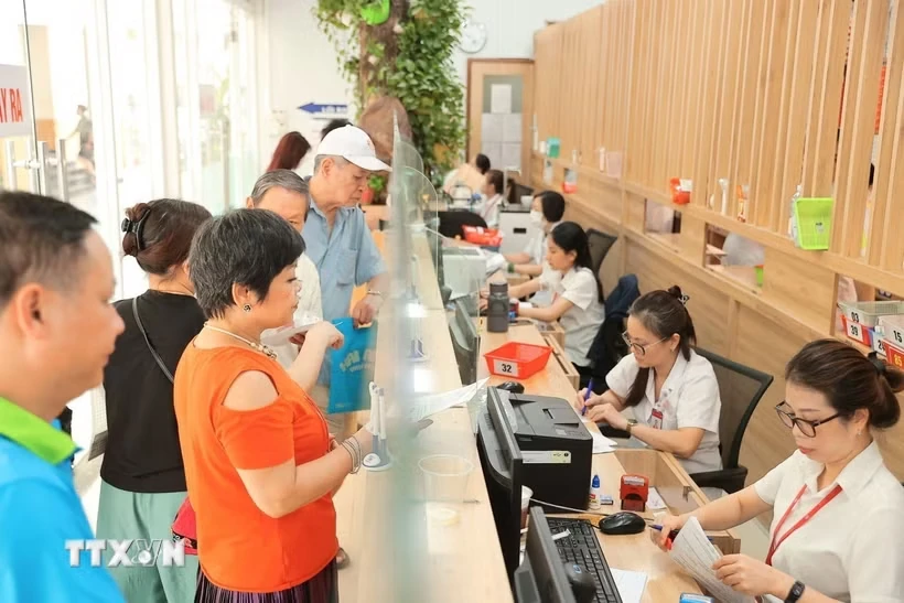 Bộ Y tế triển khai 100 ngày bảo đảm mỗi người dân có Sổ sức khỏe điện tử