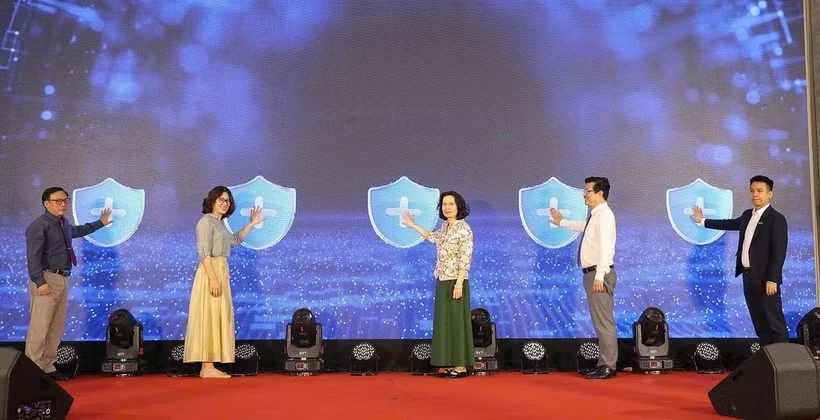 Phát động Cuộc thi phát thanh, truyền hình về gương sáng trong phòng bệnh