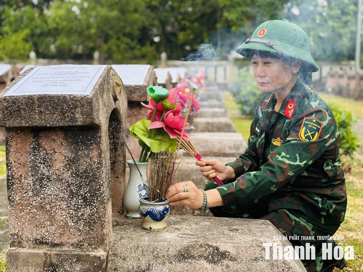 Nối những nhịp cầu đoàn tụ ( Bài 1): Khoảng trống trên bia mộ
