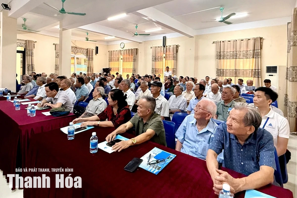 Tư vấn “Hành trình nâng tầm sức khỏe Việt” cho hội viên CLB Hàm Rồng