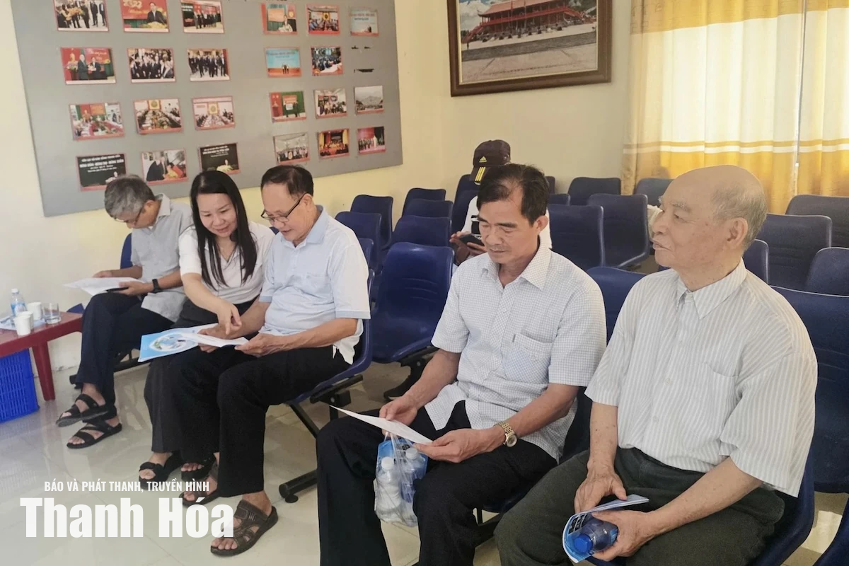 Tư vấn “Hành trình nâng tầm sức khỏe Việt” cho hội viên CLB Hàm Rồng