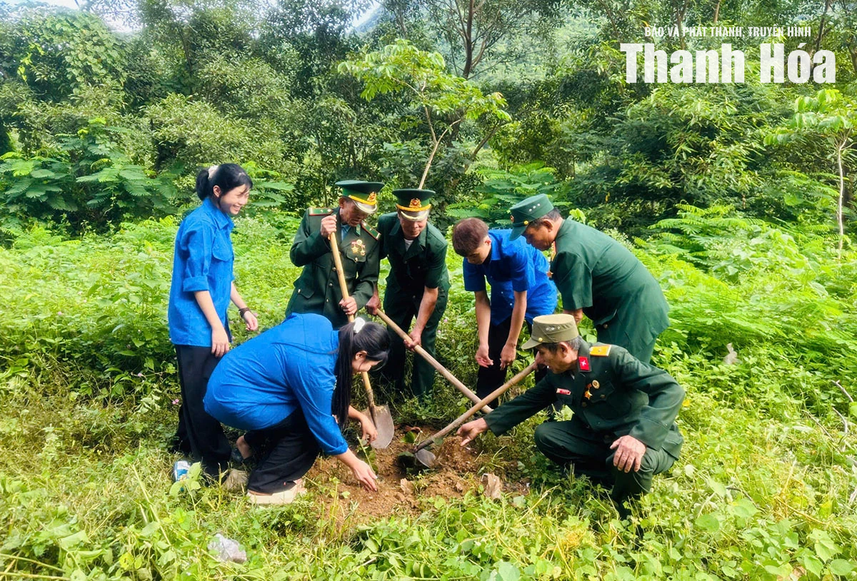 Đoàn Thanh niên xã Mường Lát triển khai mô hình “Hàng cây thanh niên”