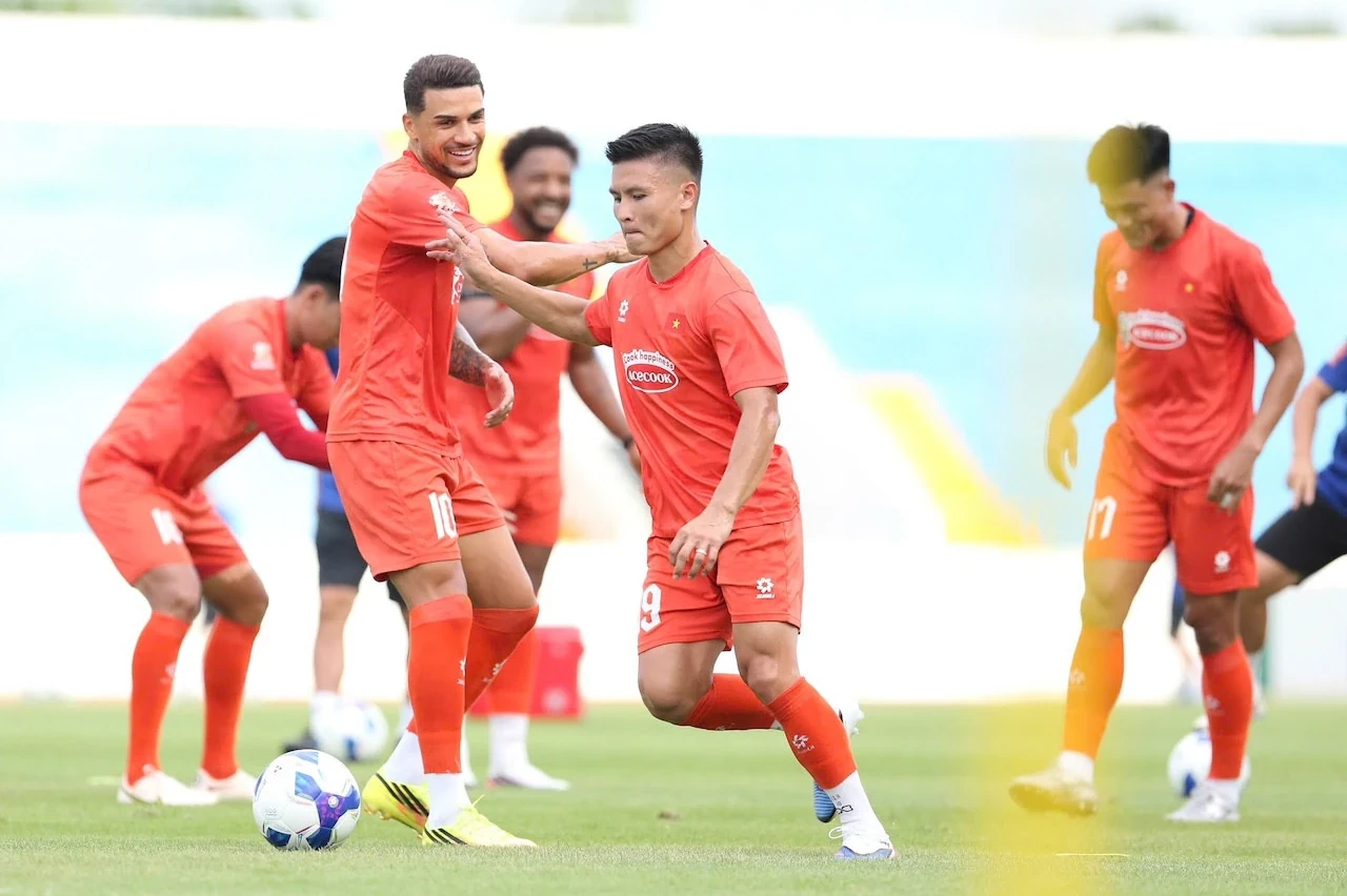 Bài toán nhân sự và mục tiêu kép của HLV Kim Sang Sik; Giá vé chung kết World Cup 2026 lập kỷ lục tại Mỹ