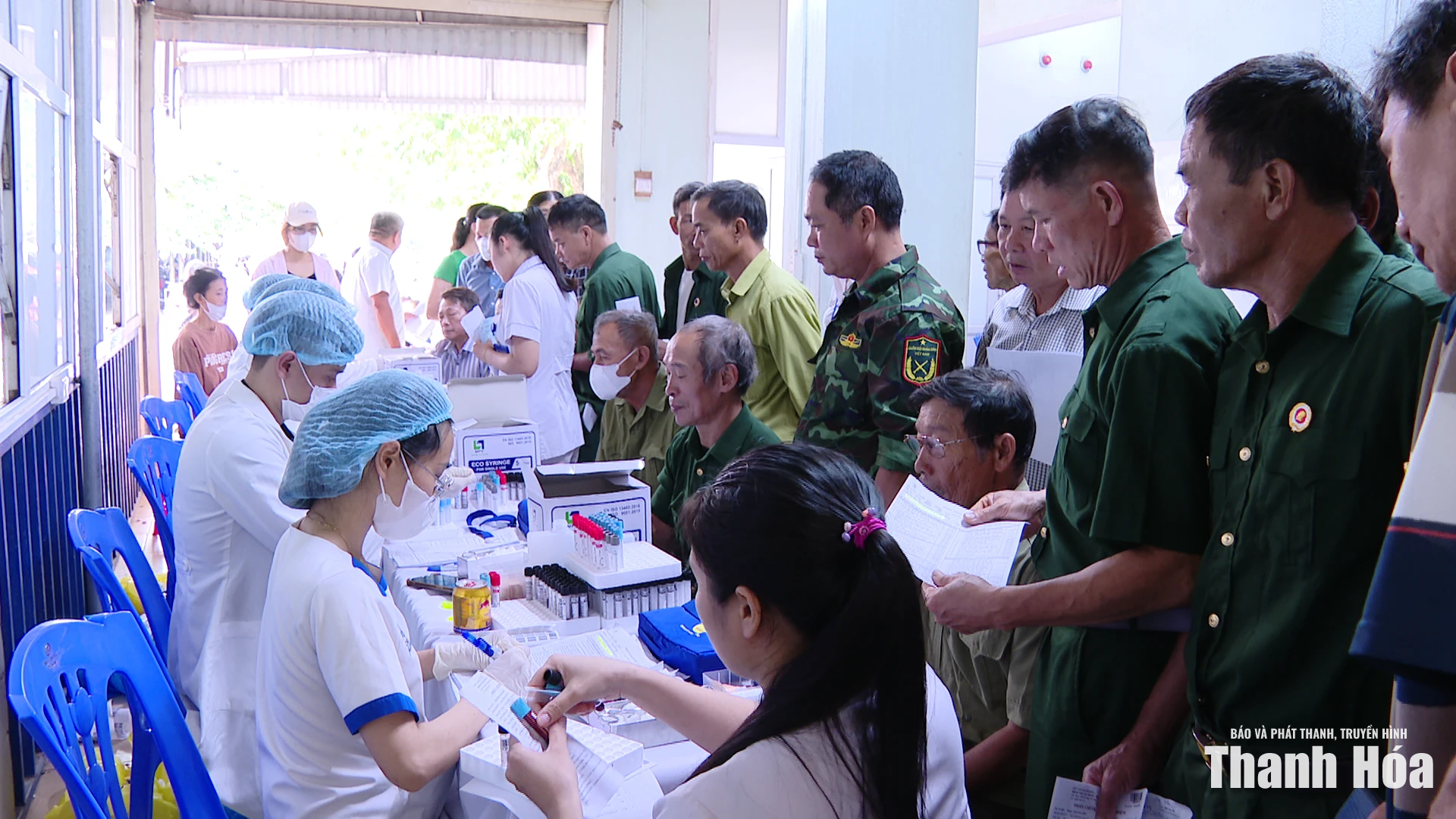 Nga Sơn tầm soát sức khoẻ miễn phí cho người dân, tri ân cựu chiến binh