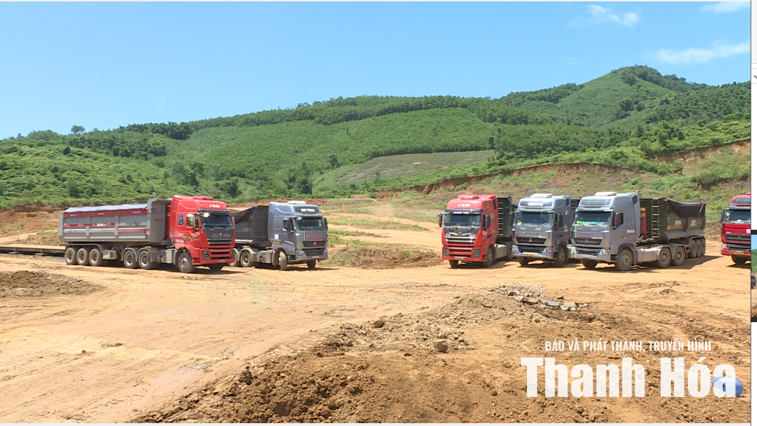 Cầu 13 tấn oằn mình “gánh” xe tải trọng lớn