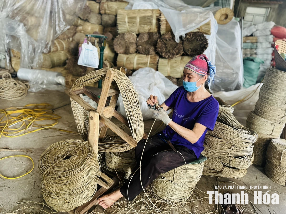 Giữ hồn quê&nbsp;trong những làng nghề truyền thống