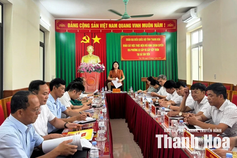 Khảo sát việc vận hành chính quyền địa phương 2 cấp và sắp xếp thôn tại xã Tân Tiến