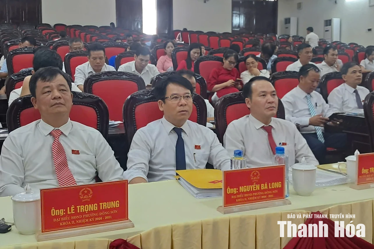 HĐND phường Đông Sơn&nbsp;thông qua một số nghị quyết quan trọng, tạo cơ sở pháp lý và định hướng phát triển kinh tế - xã hội thời gian tới