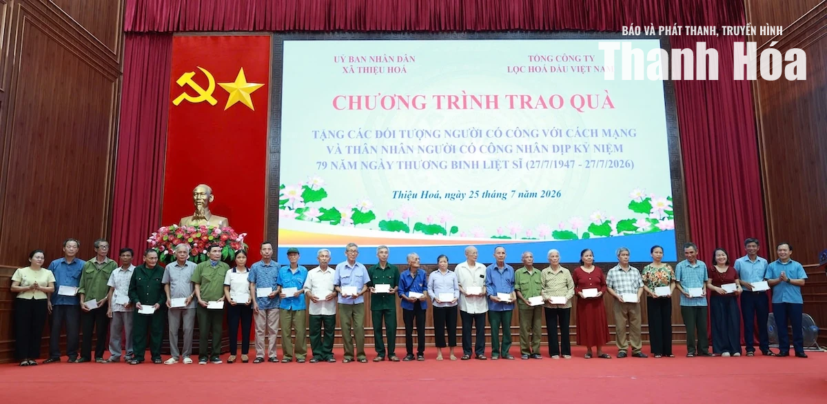 Tổng Công ty Lọc hóa dầu Việt Nam trao quà tri ân người có công tại xã Thiệu Hóa