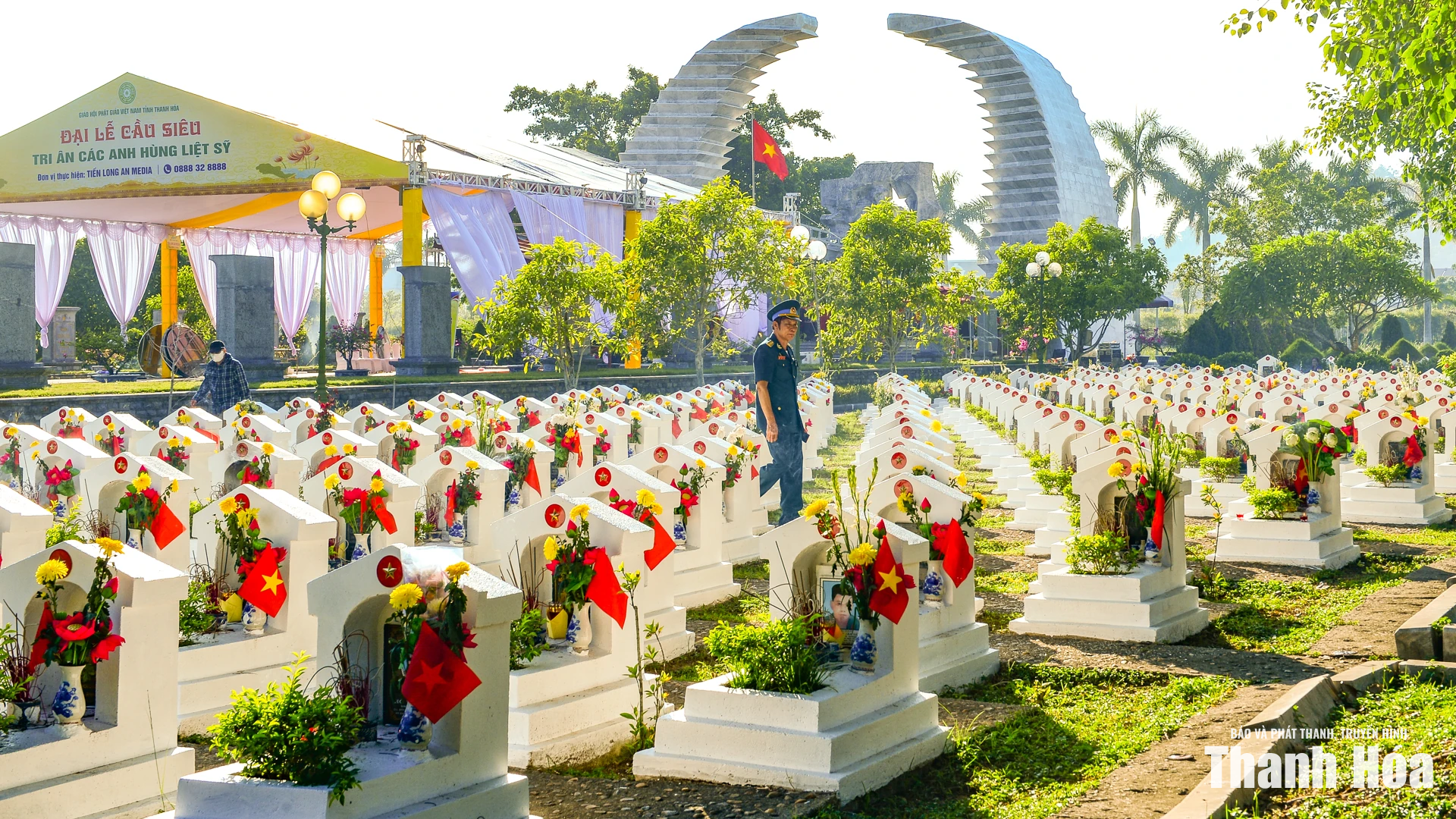 Tháng bảy ở Nghĩa trang Liệt sĩ Hàm Rồng: Nơi lòng biết ơn lắng lại