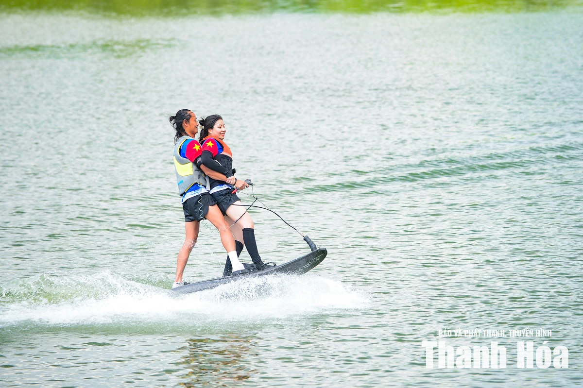 Lễ hội Làng du lịch Yên Trung: Cuốn hút du khách thập phương hòa cùng nhịp đập văn hóa bản địa