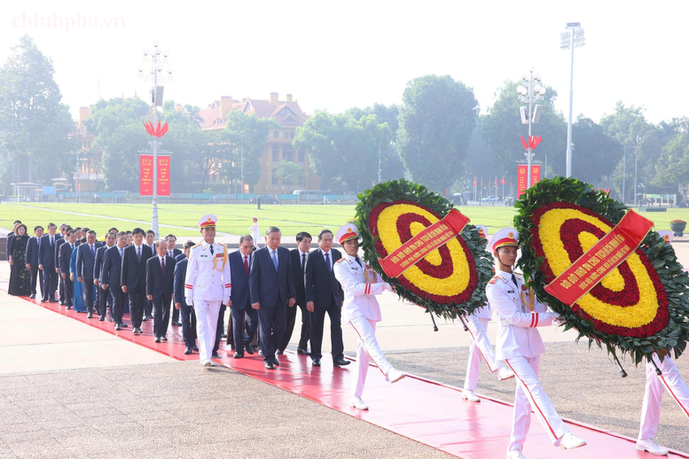 Lãnh đạo Đảng, Nhà nước tưởng niệm các Anh hùng liệt sĩ và viếng Chủ tịch Hồ Chí Minh