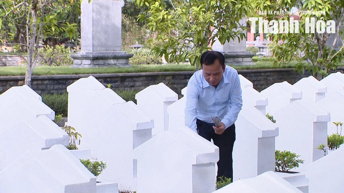 Trung ương Hội Người cao tuổi Việt Nam dâng hương tri ân các Anh hùng liệt sĩ