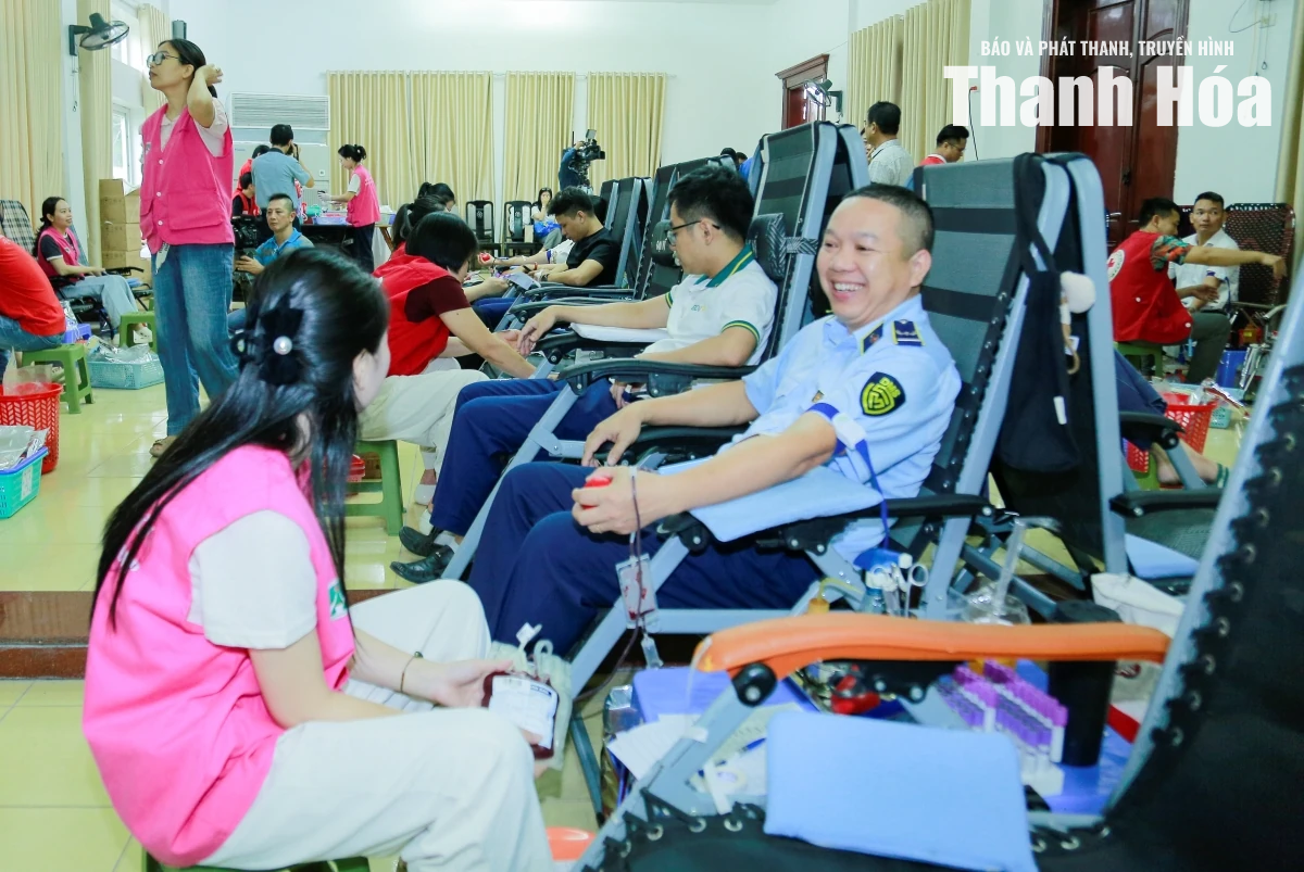Khai mạc chương trình “Hành trình Đỏ” lần thứ XIV tại Thanh Hóa