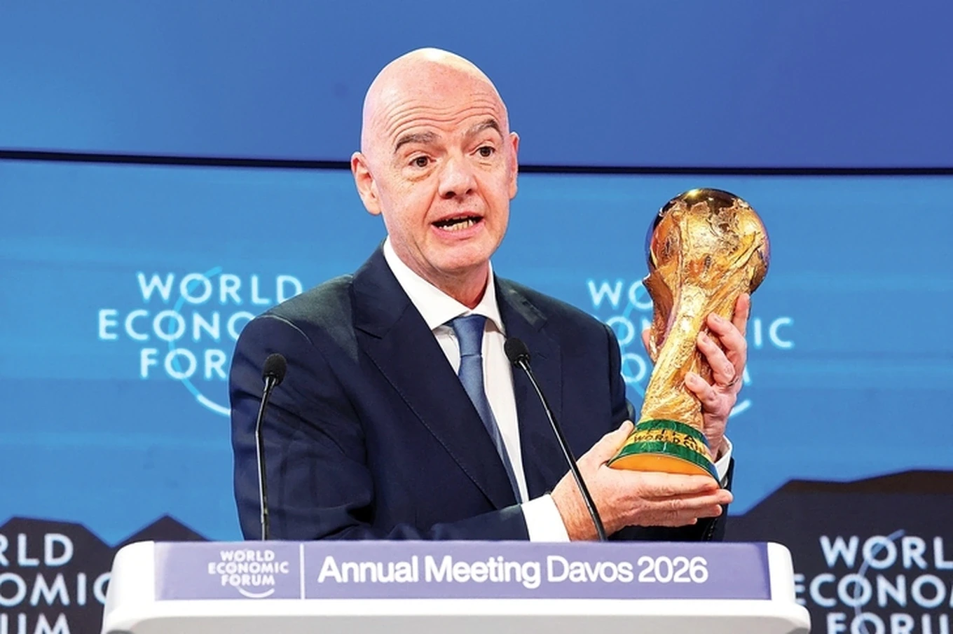 Trung vệ tuyển Việt Nam gặp sự cố hy hữu; FIFA xác nhận có thể thay đổi rất lớn ở World Cup 2030