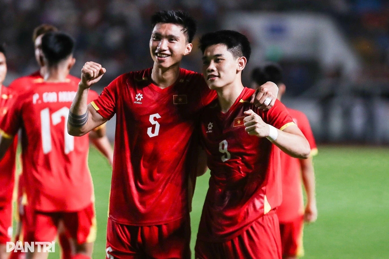 Tuyển Việt Nam hướng tới khởi đầu rực rỡ tại ASEAN Cup 2026;&nbsp;FIFA chính thức công bố kết quả điều tra World Cup 2026