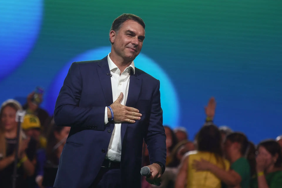 Con trai cựu Tổng thống Jair Bolsonaro tuyên bố tranh cử Tổng thống Brazil