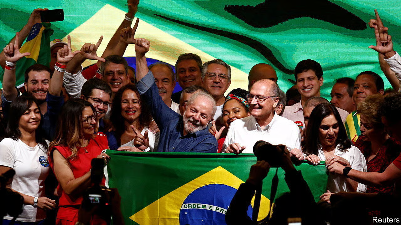 Con trai cựu Tổng thống Jair Bolsonaro tuyên bố tranh cử Tổng thống Brazil