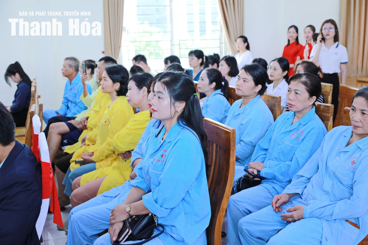 Bí thư Tỉnh ủy Lê Đức Thái dự lễ khai trương hệ thống chẩn đoán hình ảnh công nghệ cao tại Bệnh viện Đa khoa Phúc Thịnh