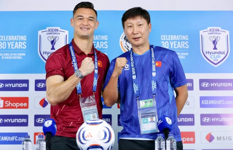 HLV Kim Sang Sik: Tuyển Việt Nam đặt mục tiêu giành 3 điểm ngay trên sân Indonesia
