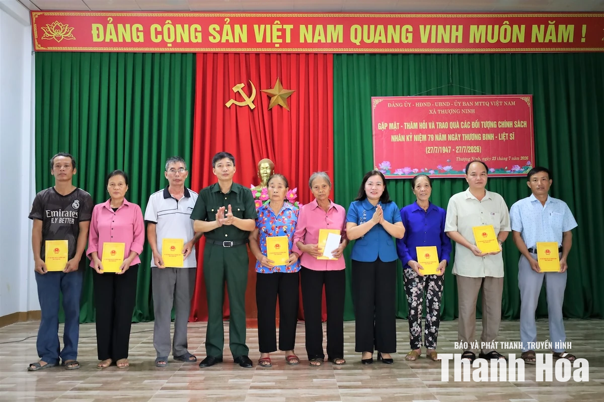 Thượng Ninh trao hơn 420 suất quà tri ân người có công