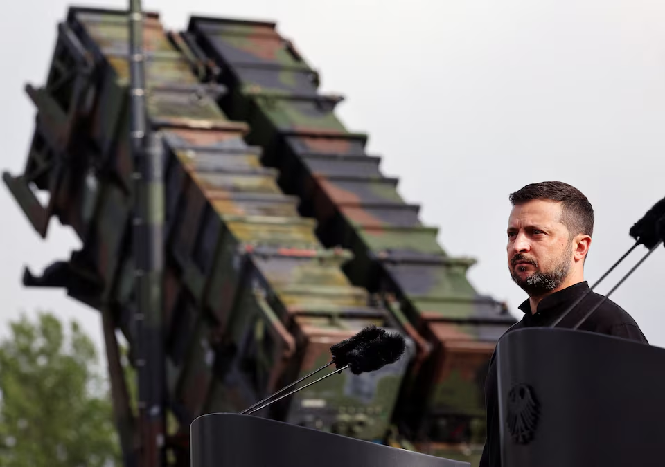 Tổng thống Trump và ông Zelensky bàn về sản xuất tên lửa Patriot, thúc đẩy đàm phán với Nga