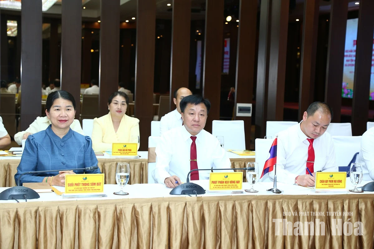 HĐND hai tỉnh Thanh Hóa - Hủa Phăn ký kết Biên bản ghi nhớ hợp tác