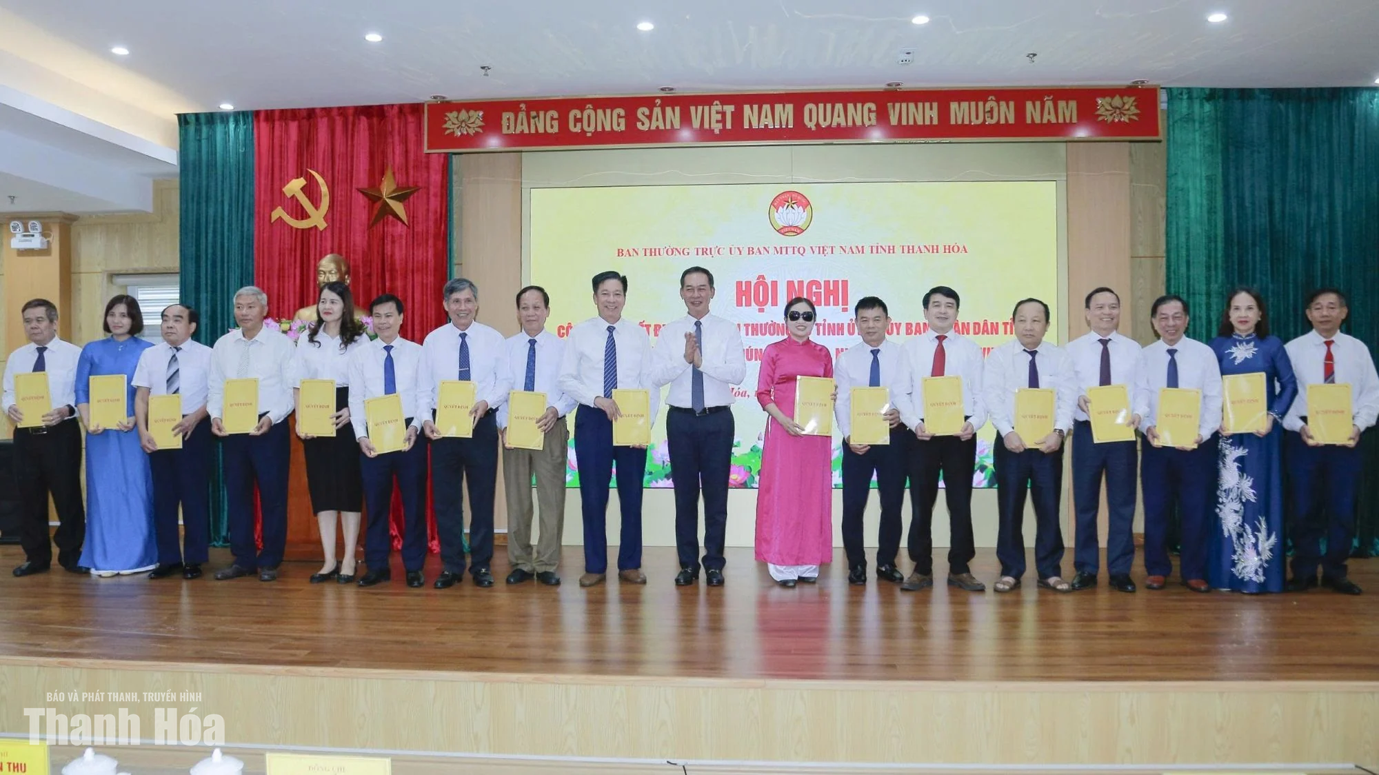Công bố quyết định về sắp xếp, tinh gọn các hội quần chúng do Đảng, Nhà nước giao nhiệm vụ