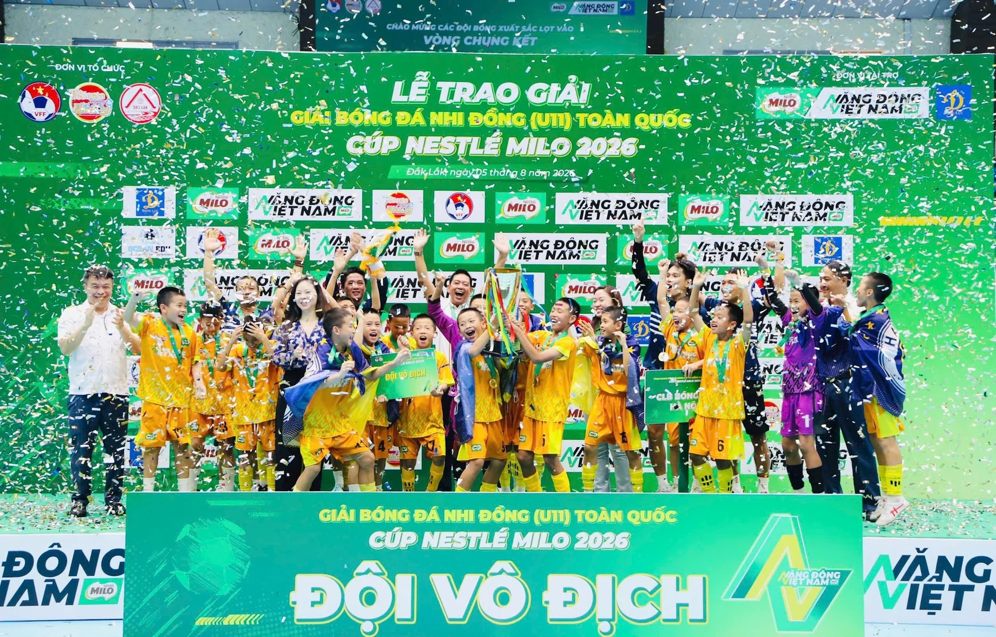 Thủ môn Vũ Tuyên Quang thử việc tại đội bóng Thanh Hóa; Tuyển Việt Nam đón tin vui từ FIFA