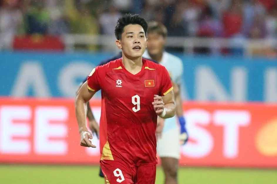 Tuyển Việt Nam vào bán kết ASEAN Cup 2026; Cristiano Ronaldo vắng mặt ở giai đoạn đầu mùa của Al Nassr