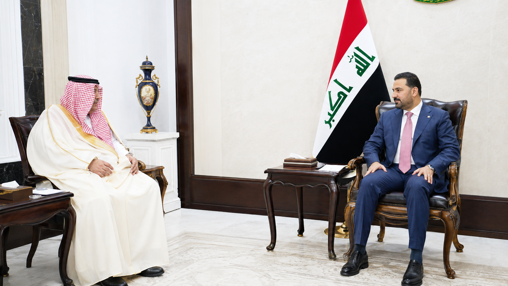 Thủ tướng Iraq và Tổng thống Pháp điện đàm thúc đẩy hợp tác song phương