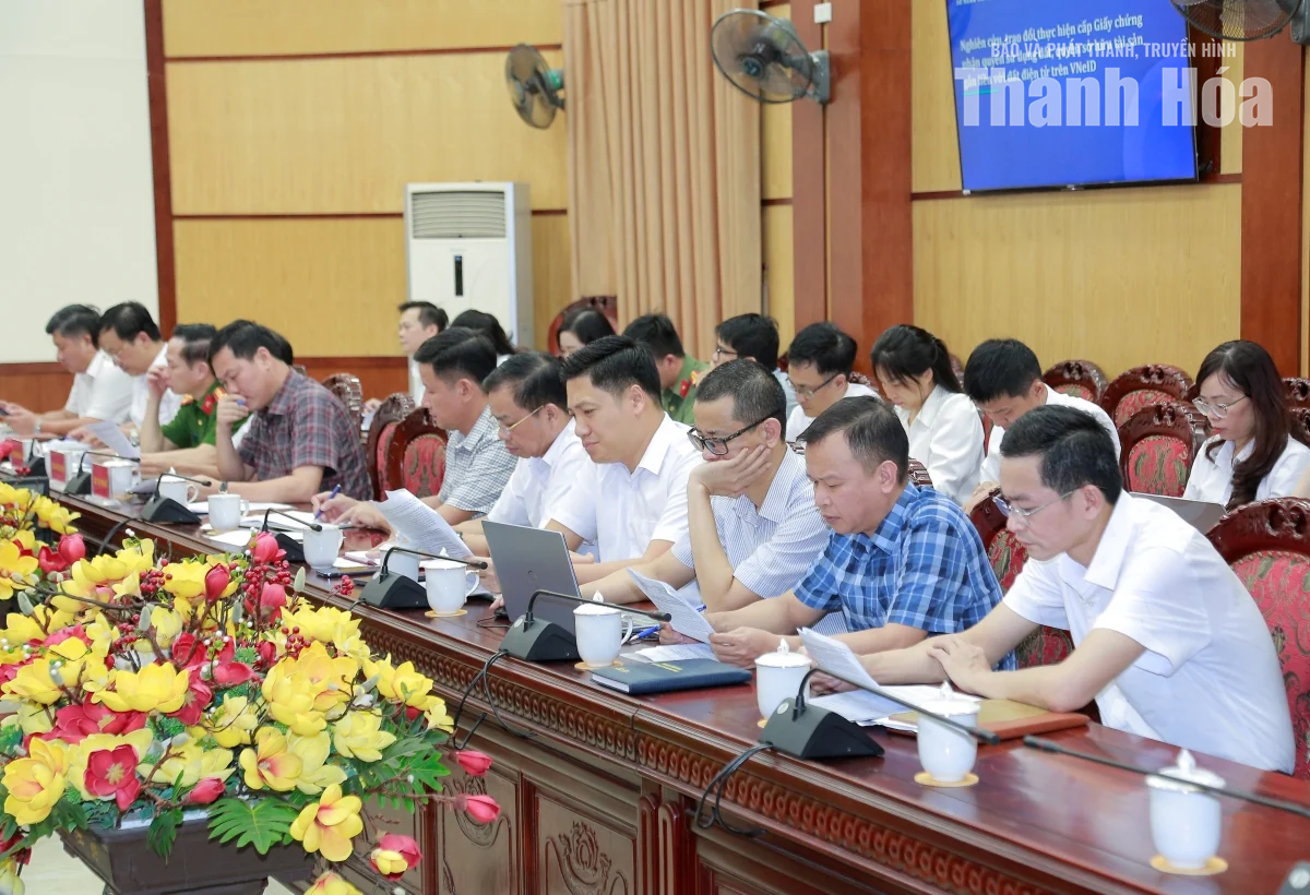 Thanh Hóa đề xuất thí điểm cấp&nbsp;giấy chứng nhận quyền sử dụng đất, quyền sở hữu tài sản gắn liền với đất điện tử trên VNeID