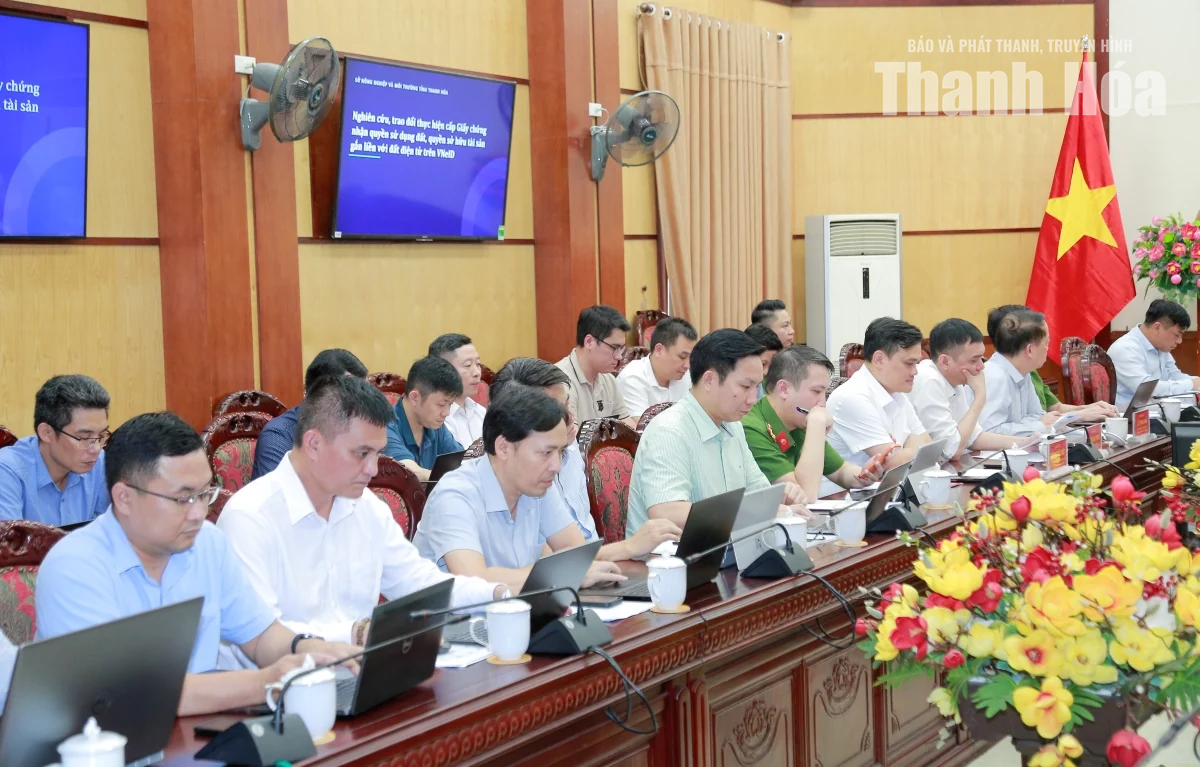 Thanh Hóa đề xuất thí điểm cấp&nbsp;giấy chứng nhận quyền sử dụng đất, quyền sở hữu tài sản gắn liền với đất điện tử trên VNeID