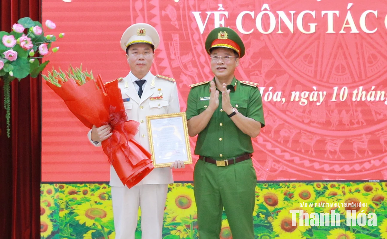 Công bố Quyết định điều động, bổ nhiệm Đại tá Hoàng Quốc Việt giữ chức Giám đốc Công an tỉnh Thanh Hóa