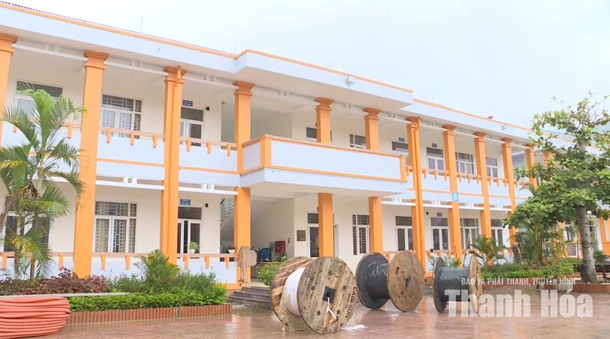 Cận cảnh trường phổ thông nội trú liên cấp tiểu học và THCS sắp hoàn thành đầu tiên ở Thanh Hóa