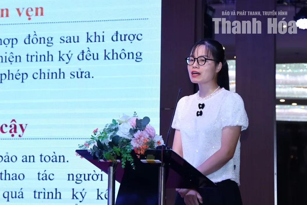 Triển khai quy định pháp luật về điện lực, thúc đẩy chuyển đổi số trong kinh doanh điện