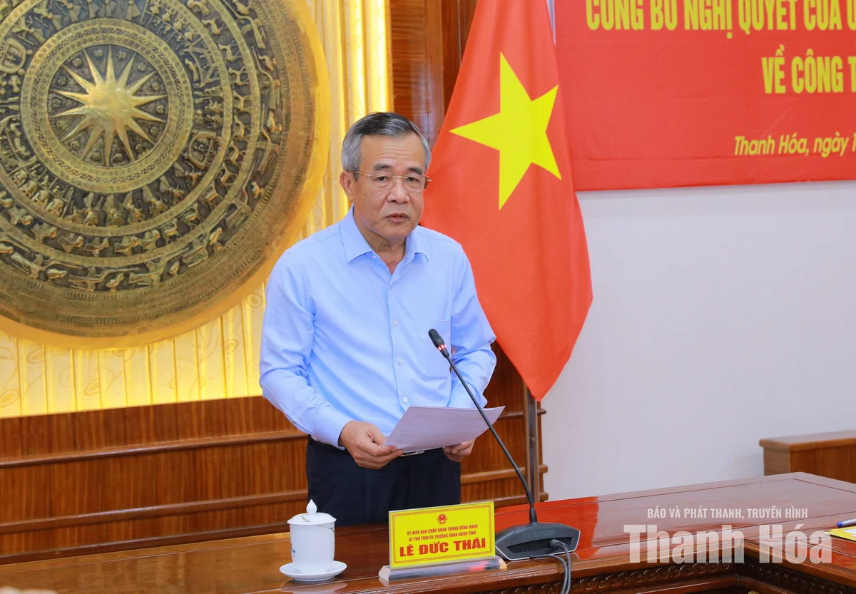 Công bố Nghị quyết của Ủy ban Thường vụ Quốc hội về công tác cán bộ