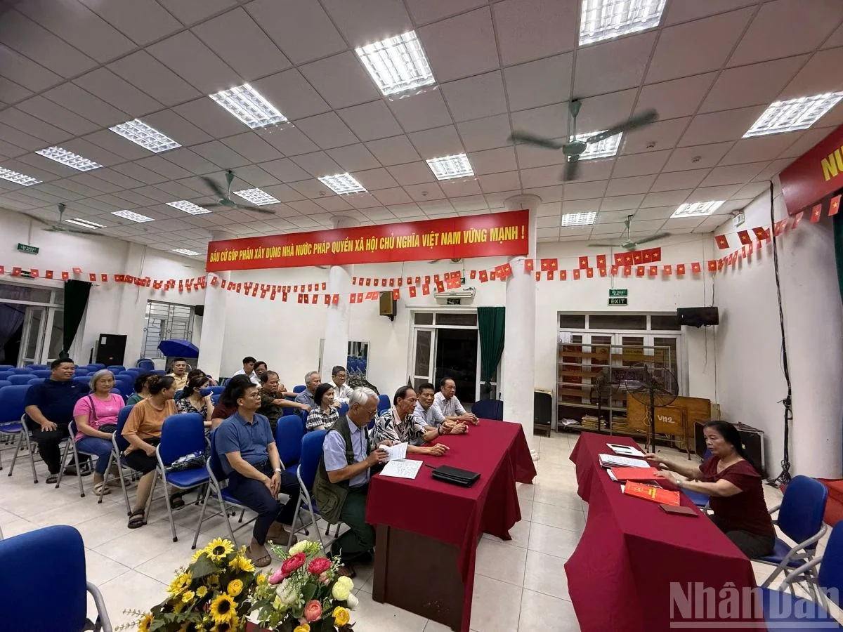 Thi hành Điều lệ Đảng theo Quy định số 208-QĐ/TW: Từ quán triệt đến chuyển biến ở cơ sở