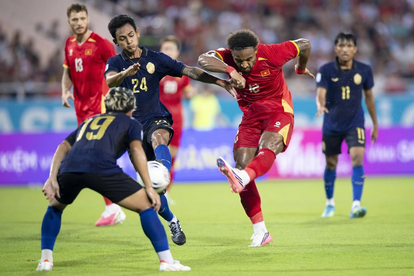 “Sốt” vé trận bán kết lượt về ASEAN Cup 2026 trên sân Mỹ Đình; Arsenal nhận báo động đỏ trước thềm Siêu cúp Anh