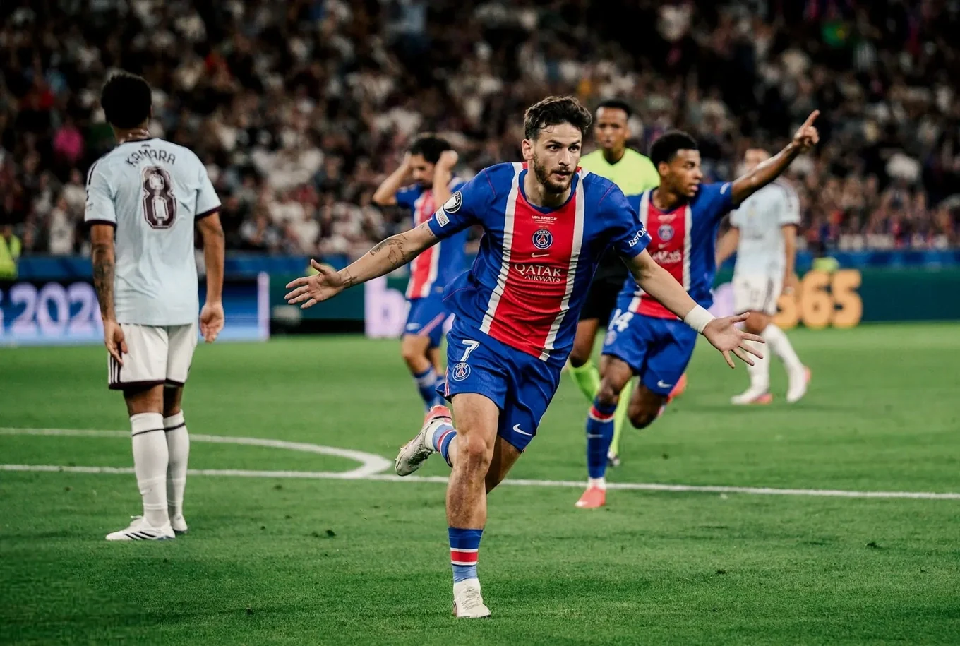CLB Công an Hà Nội được chào đón nồng nhiệt sau tấm vé lịch sử dự Cúp C1 châu Á; Xavi được bổ nhiệm làm huấn luyện viên trưởng đội tuyển Hà Lan