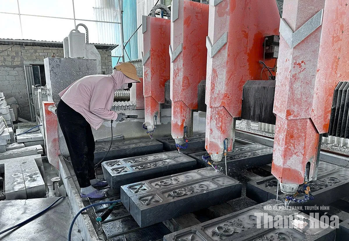 https://c.dhcn.vn/img/desktop/d-baothanhhoa.vn/news/2633/177d4201549t11200l1-177d4201546t1124.webp?r=9