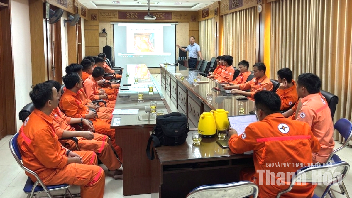 Huấn luyện an toàn điện cho cán bộ, công nhân viên Thủy điện Trung Sơn