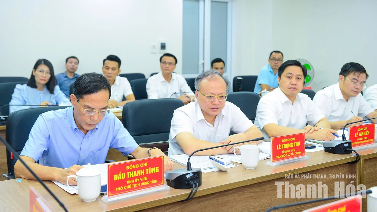 Chủ tịch UBND tỉnh Tô Anh Dũng làm việc với Ban Quản lý dự án Đầu tư xây dựng các công trình dân dụng và công nghiệp tỉnh Thanh Hoá