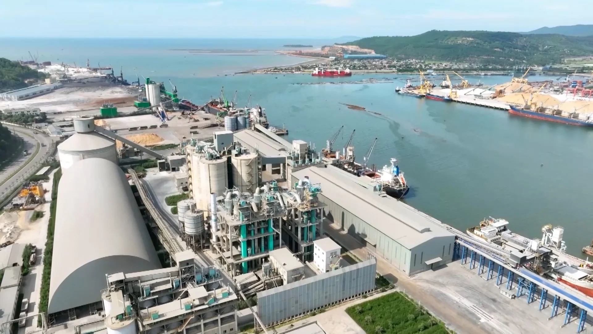 [E-Magazine] Tháo gỡ điểm nghẽn, khơi thông nguồn lực, tăng tốc phát triển tỉnh Thanh Hóa