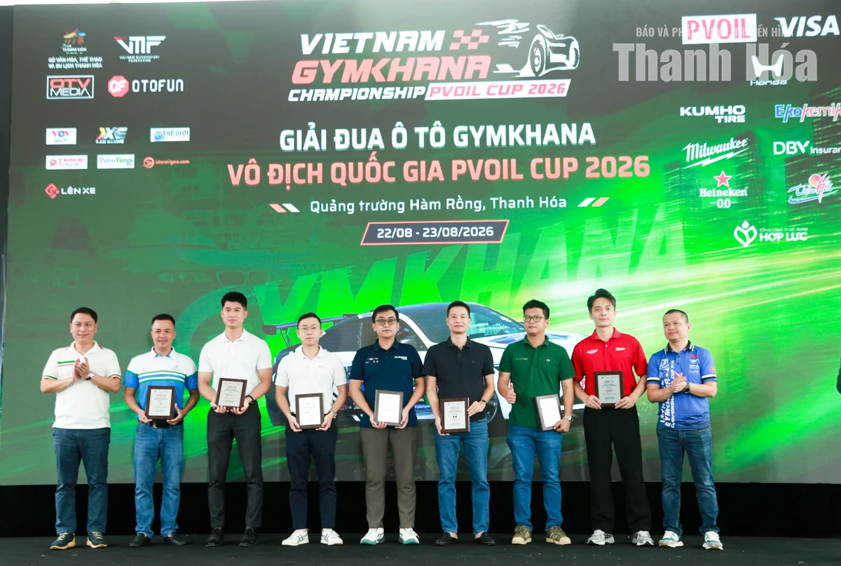 25 tay đua tranh tài tại Giải đua ô tô Gymkhana Vô địch Quốc gia