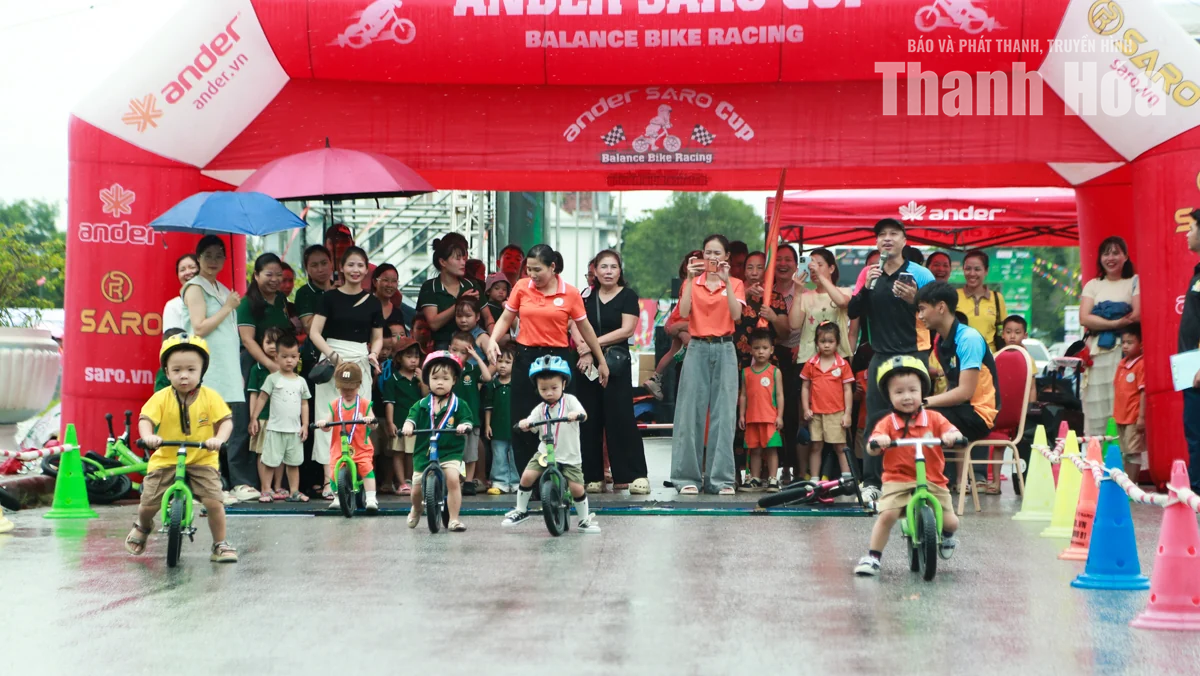 25 tay đua tranh tài tại Giải đua ô tô Gymkhana Vô địch Quốc gia
